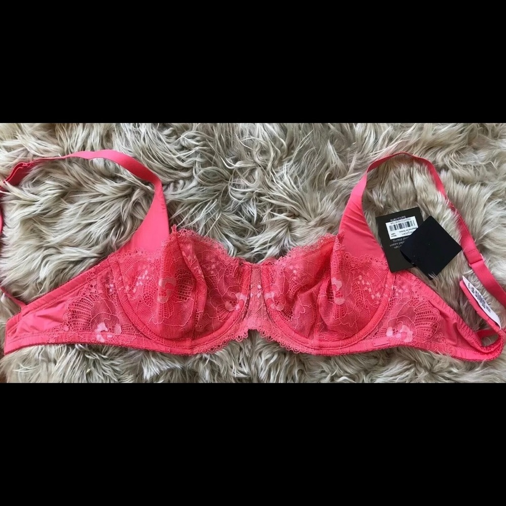 Calvin Klein New 34D lace bra